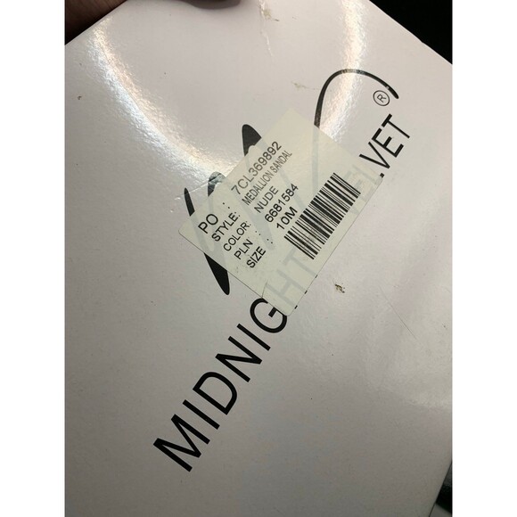 Midnight Velvet Medallion Sandal Heels Color Nude Size 10M - Picture 10 of 10